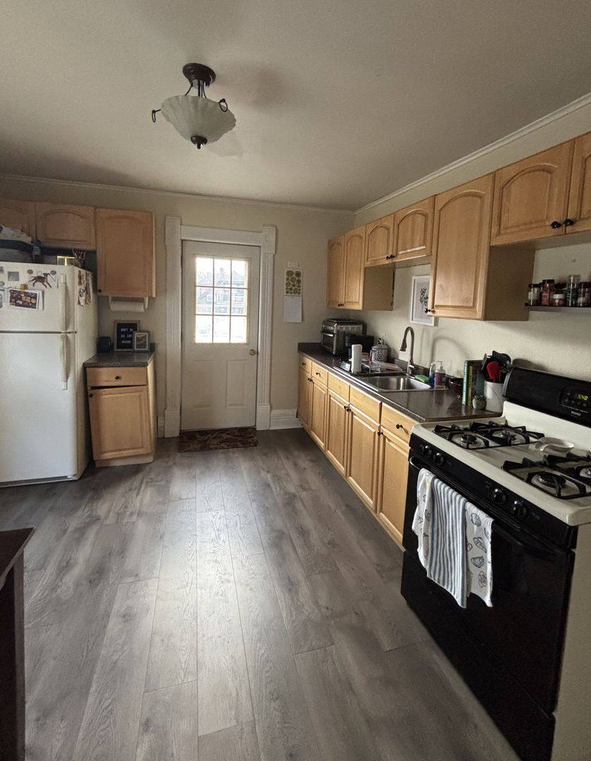 Townhouse for rent at 2543A S Graham St, Milwaukee, WI 53207