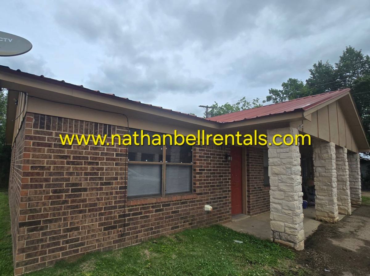 Apartment for rent at 1665-1679 Ballard, Paris, TX 75460