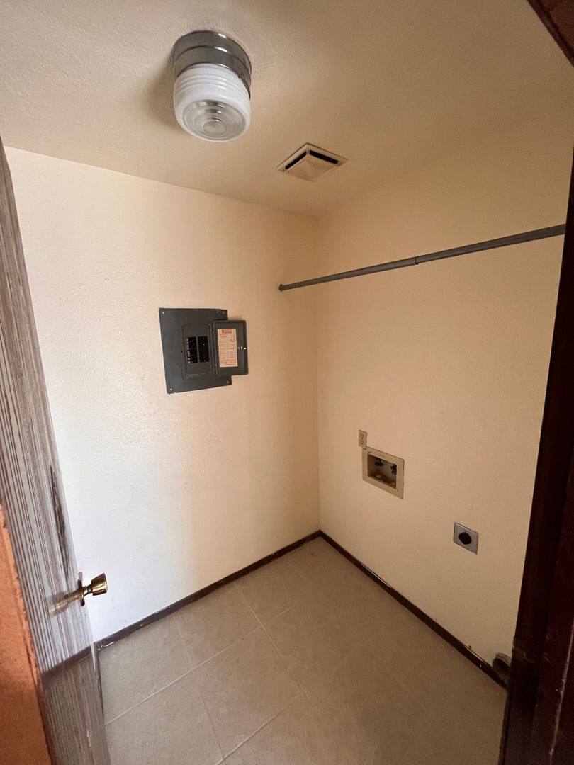 Apartment for rent at 2303 N Grand, Roswell, NM 88201