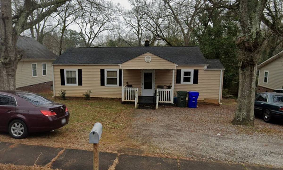 House for rent at 13 Prancer Ave, Greenville, SC 29605