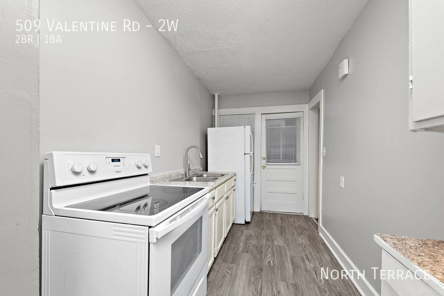 Apartment for rent at 509 Valentine Rd #2W, Kansas City, MO 64111