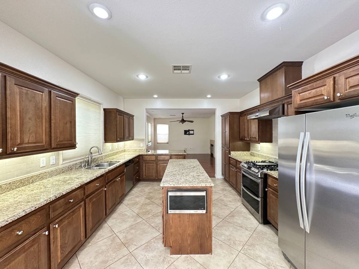 House for rent at 5523 Candle Pine Way, Las Vegas, NV 89135