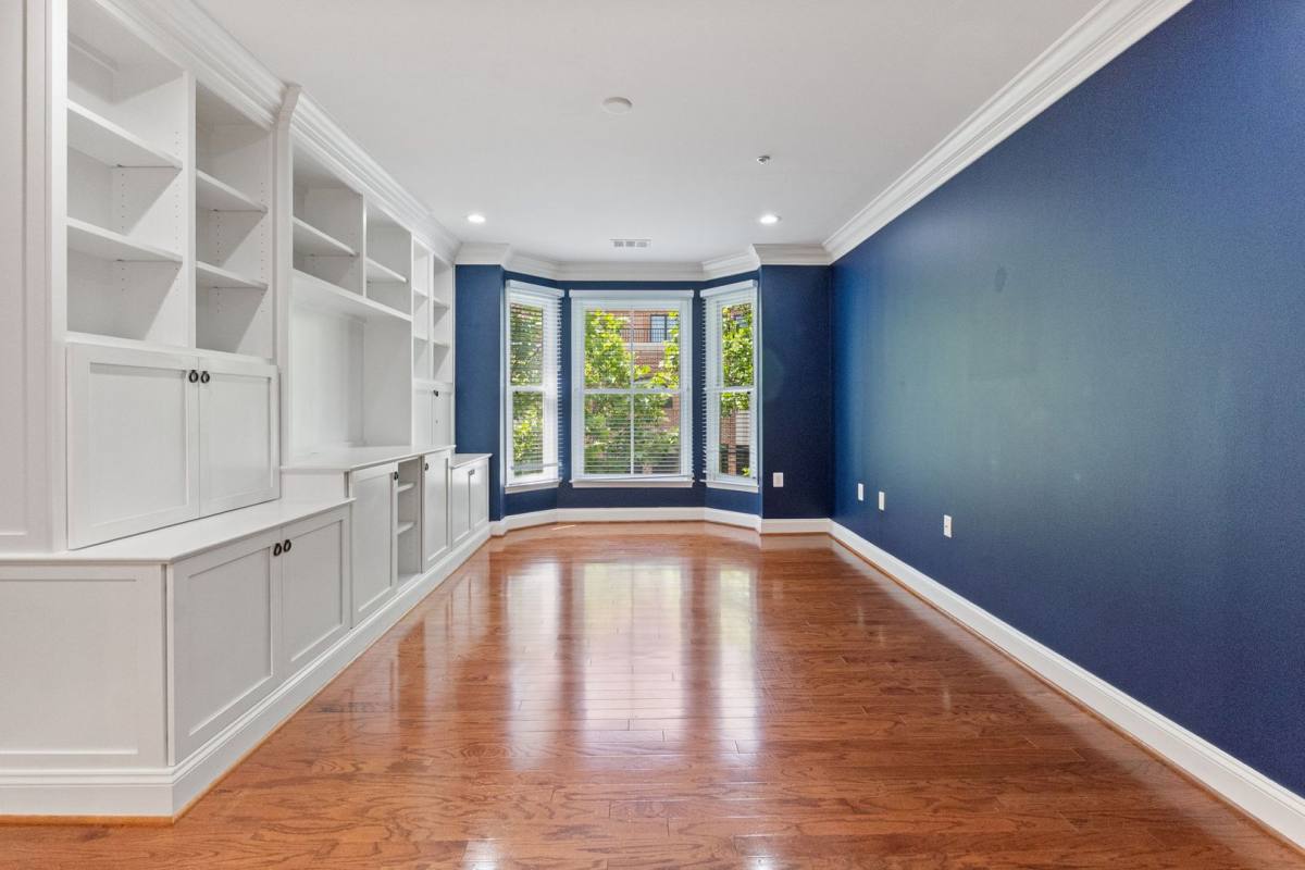 Apartment for rent at 1115 Cameron St, Alexandria, VA 22314