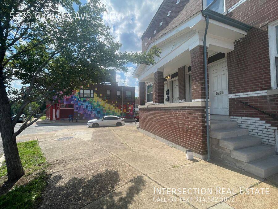 Apartment for rent at 5723 Gravois Ave #1F, Saint Louis, MO 63116