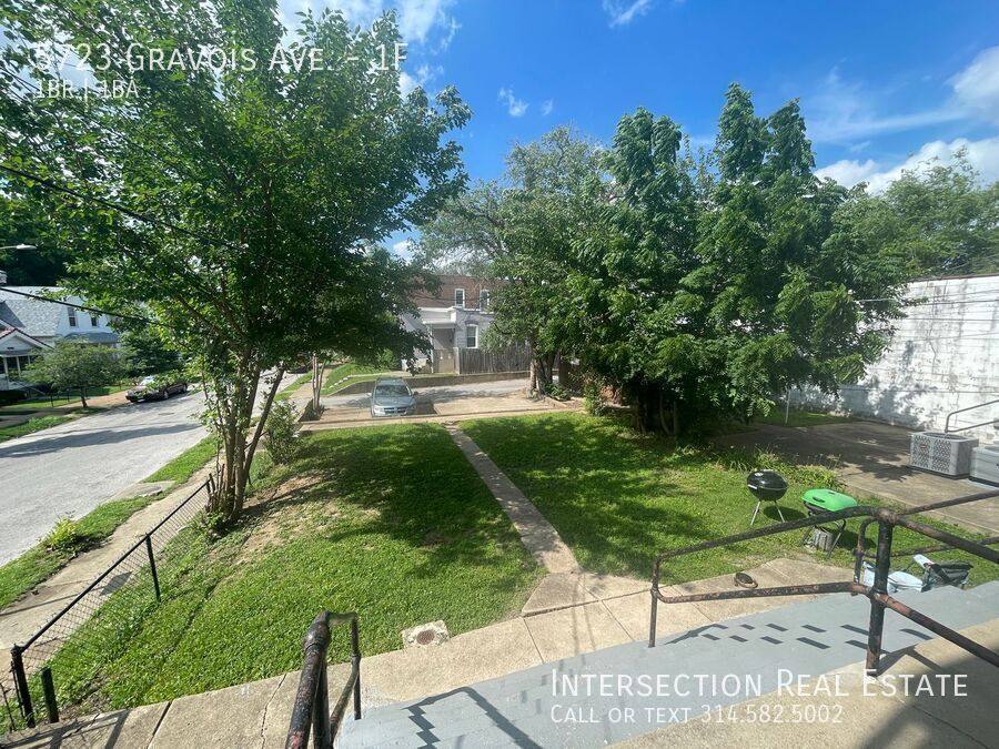 Apartment for rent at 5723 Gravois Ave #1F, Saint Louis, MO 63116