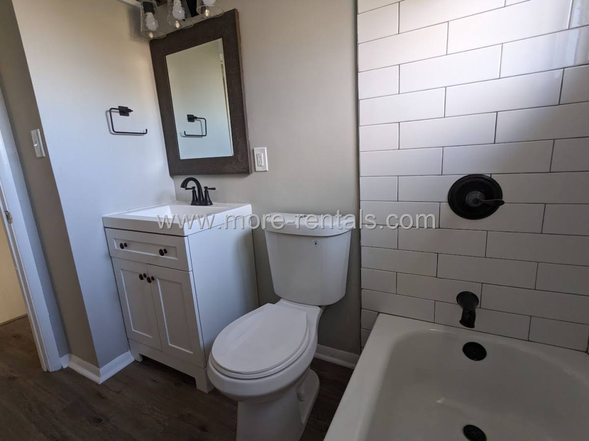 House for rent at 1584 Southfield Dr, Columbus, OH 43207
