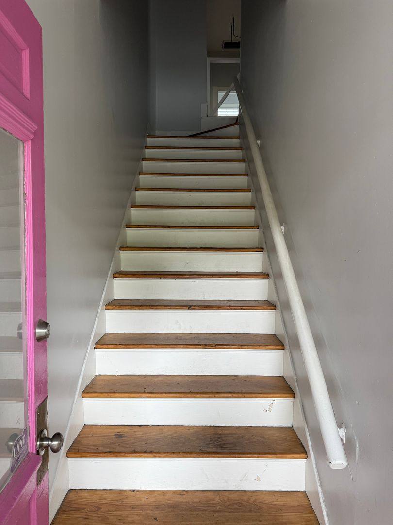 Apartment for rent at 11-15 E 32nd St, Savannah, GA 31401