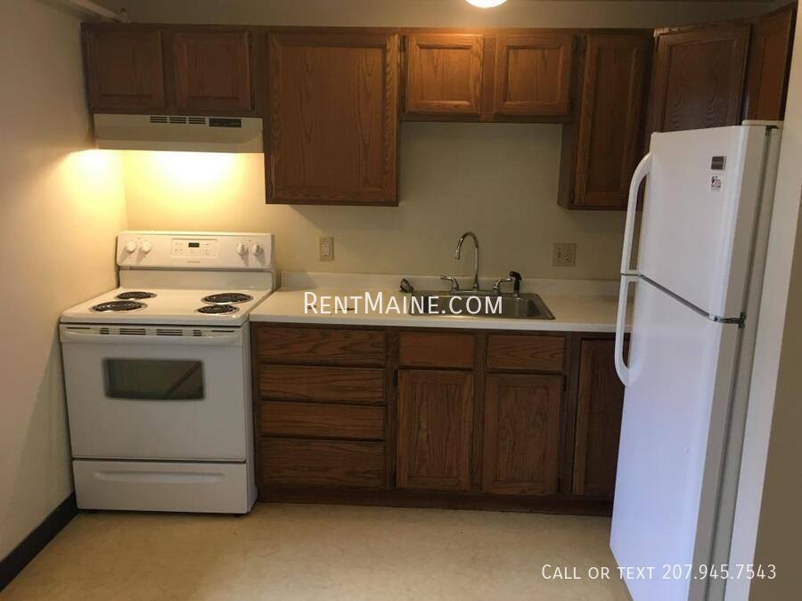 Apartment for rent at 2412 Western Ave #C, Hampden, ME 04444