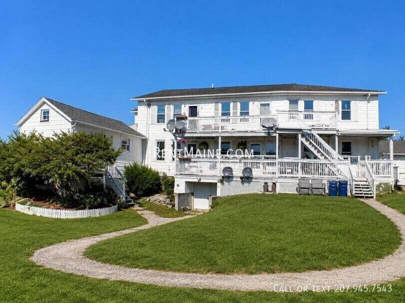 Apartment for rent at 2412 Western Ave #C, Hampden, ME 04444