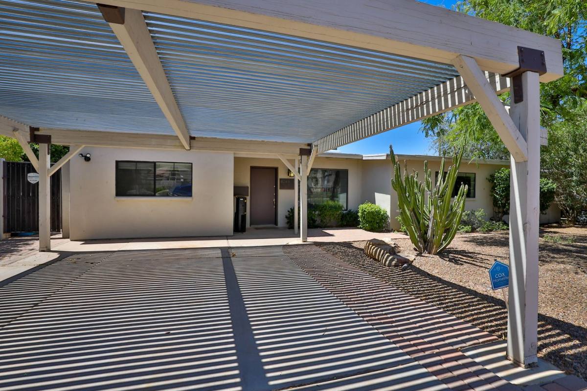 House for rent at 4243 E Campbell Ave, Phoenix, AZ 85018