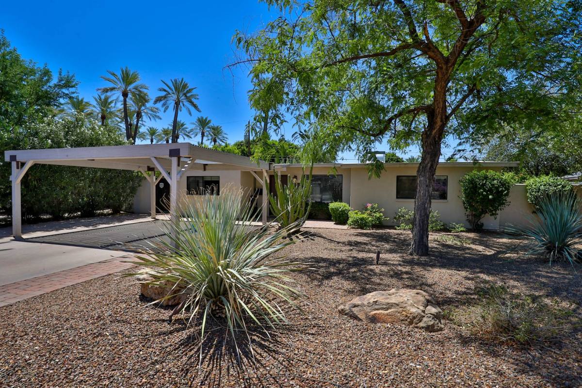 House for rent at 4243 E Campbell Ave, Phoenix, AZ 85018