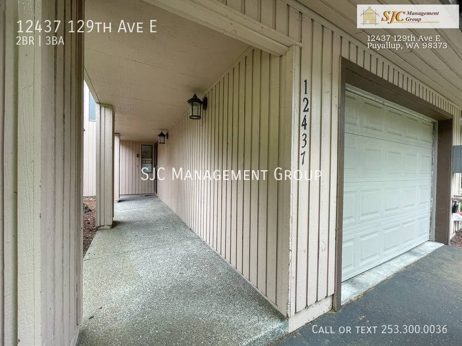 Townhouse for rent at 12437 129th Ave E, Puyallup, WA 98373