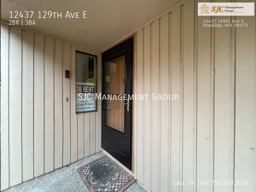 Townhouse for rent at 12437 129th Ave E, Puyallup, WA 98373