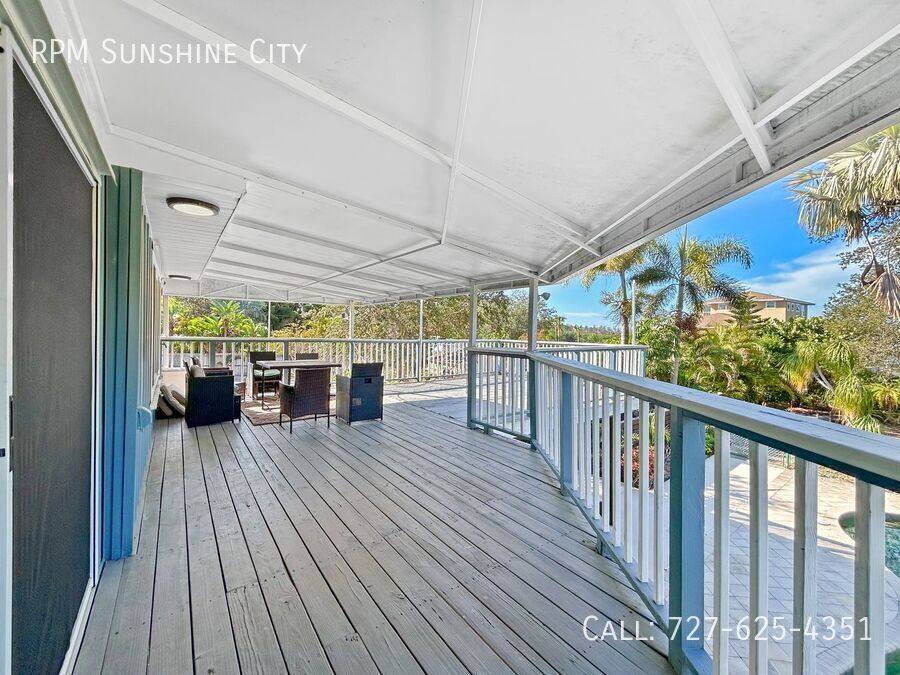 House for rent at 3033 Pineview Dr, Holiday, FL 34691