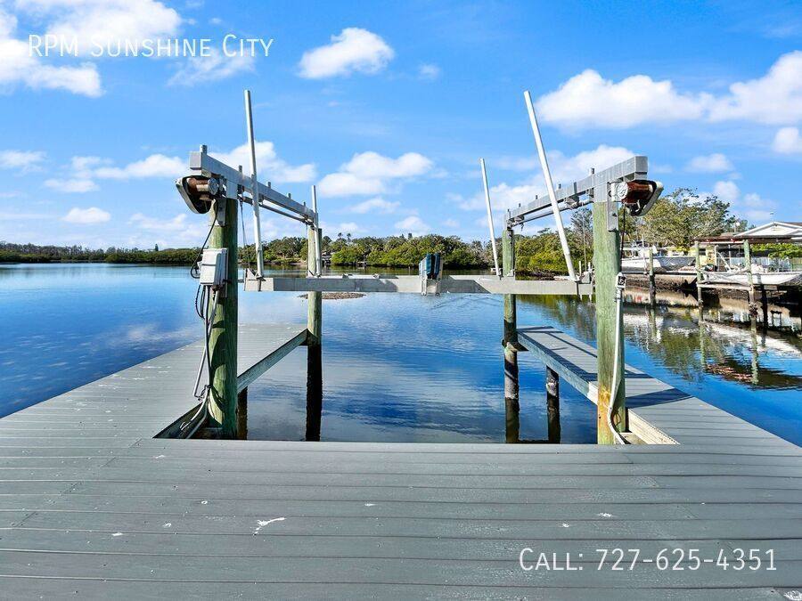 House for rent at 3033 Pineview Dr, Holiday, FL 34691