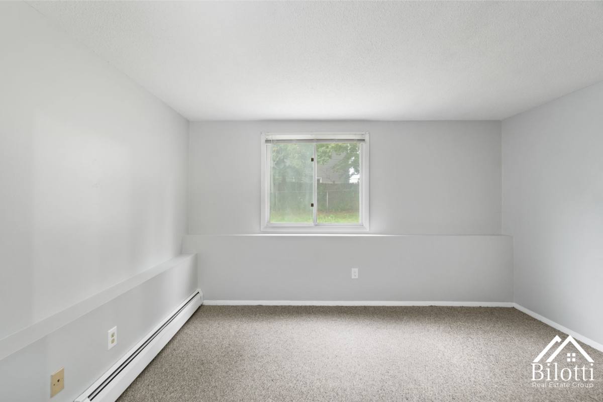 Apartment for rent at 311 Jencks St, Fall River, MA 02723
