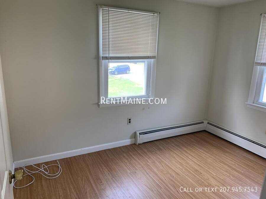 Townhouse for rent at 232 Mount Hope Ave, Bangor, ME 04401