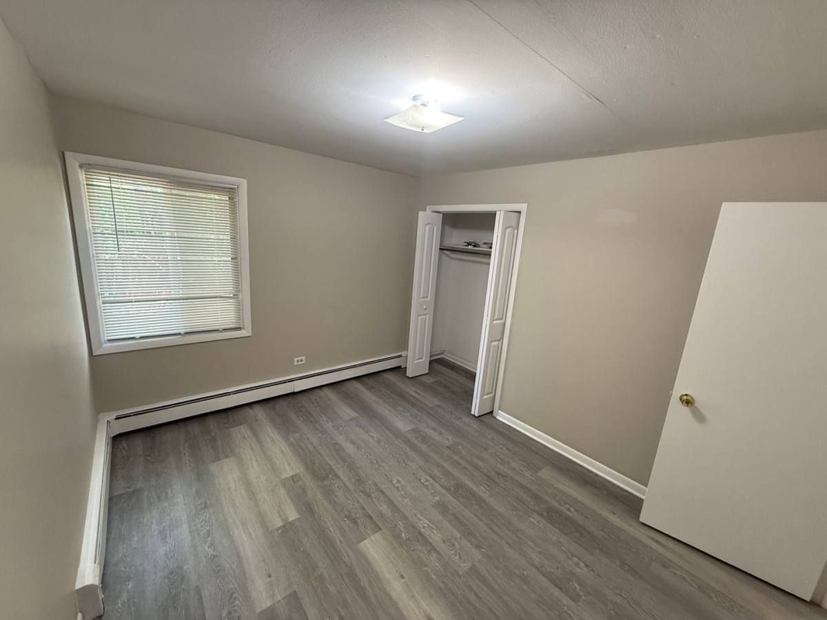 Apartment for rent at 2415 Paradise Ave, Rockford, IL 61103