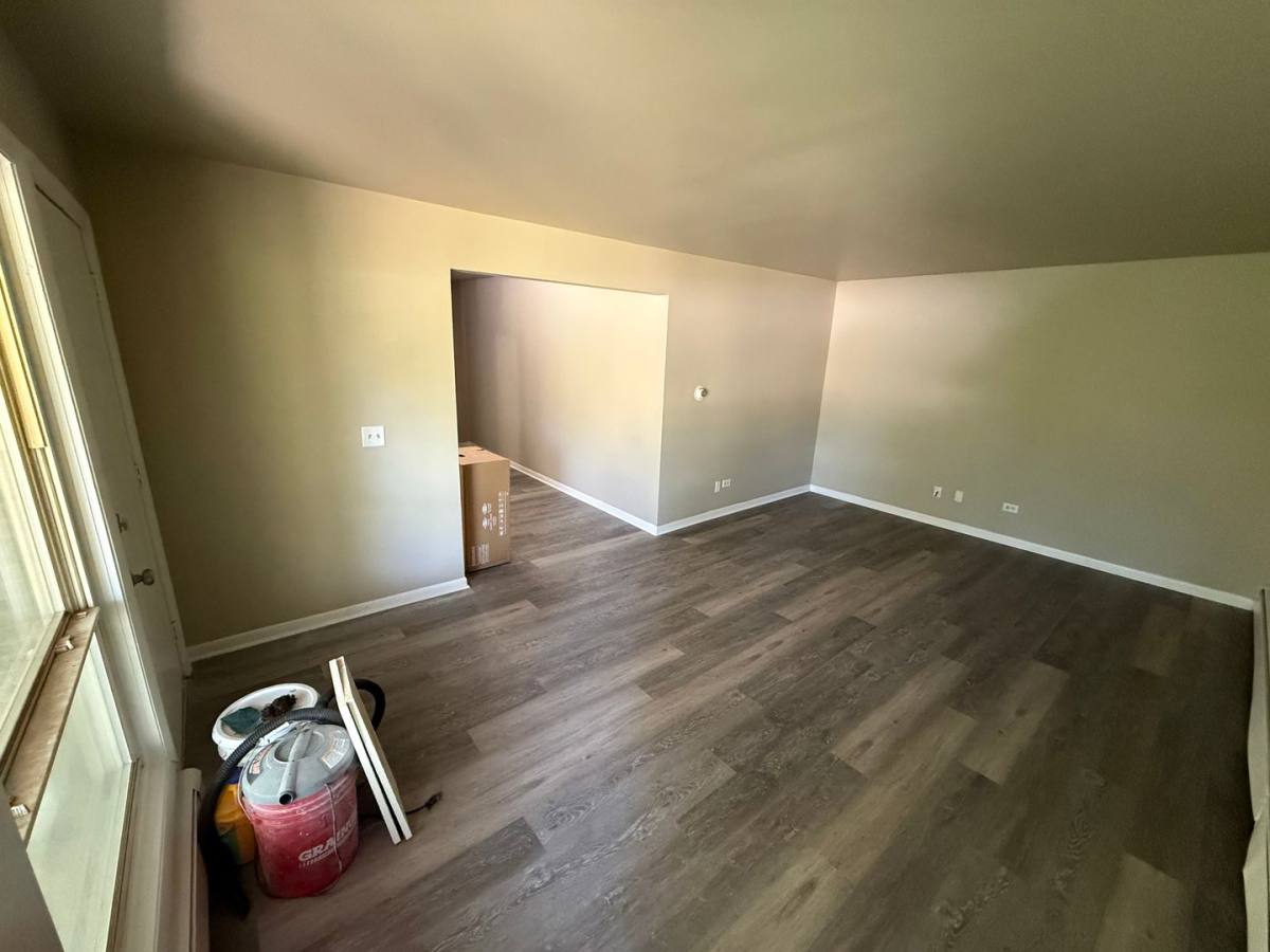 Apartment for rent at 2415 Paradise Ave, Rockford, IL 61103