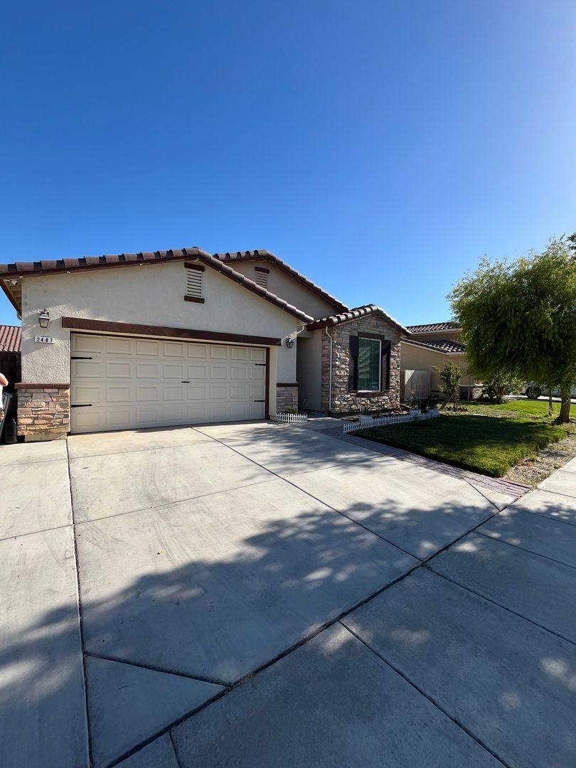 House for rent at 2487 N Mountainside Dr, Los Banos, CA 93635