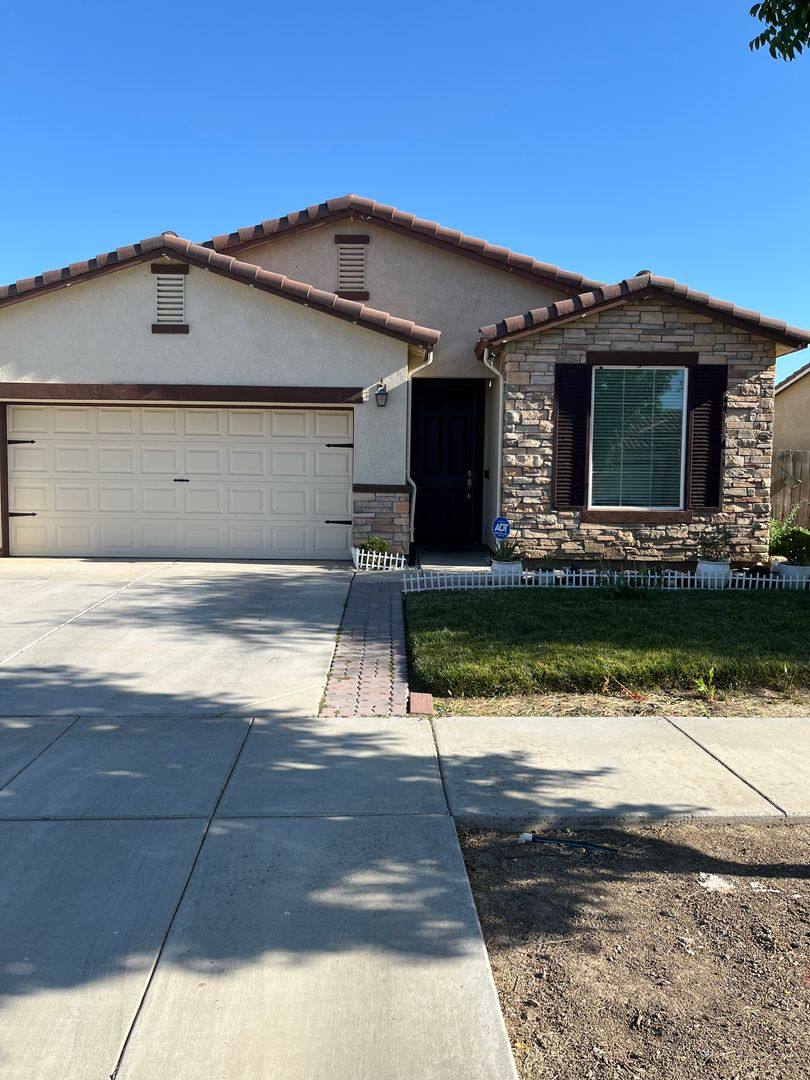 House for rent at 2487 N Mountainside Dr, Los Banos, CA 93635