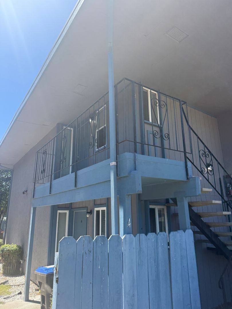 Apartment for rent at 409 Taylor St, Fairfield, CA 94533