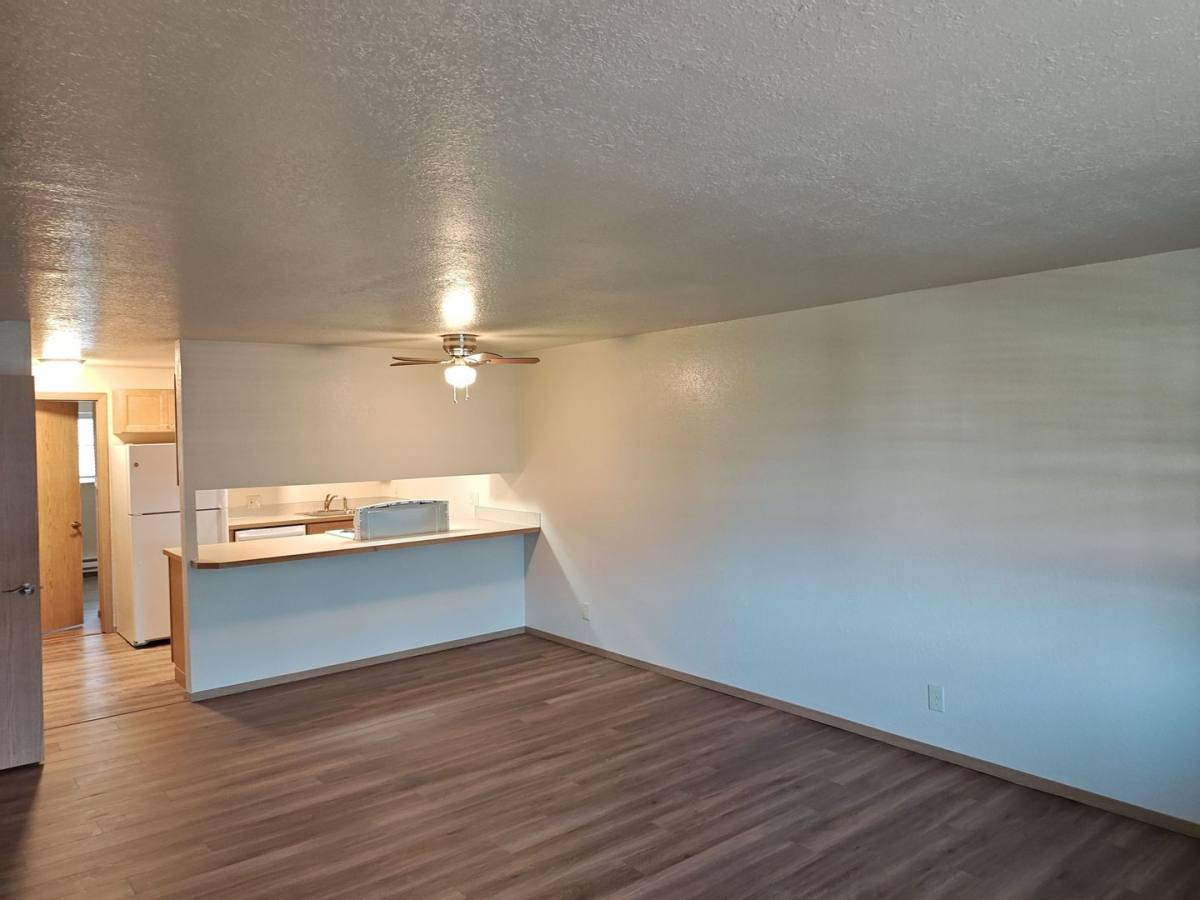 Apartment for rent at 1301 N 26th St, Mount Vernon, WA 98273