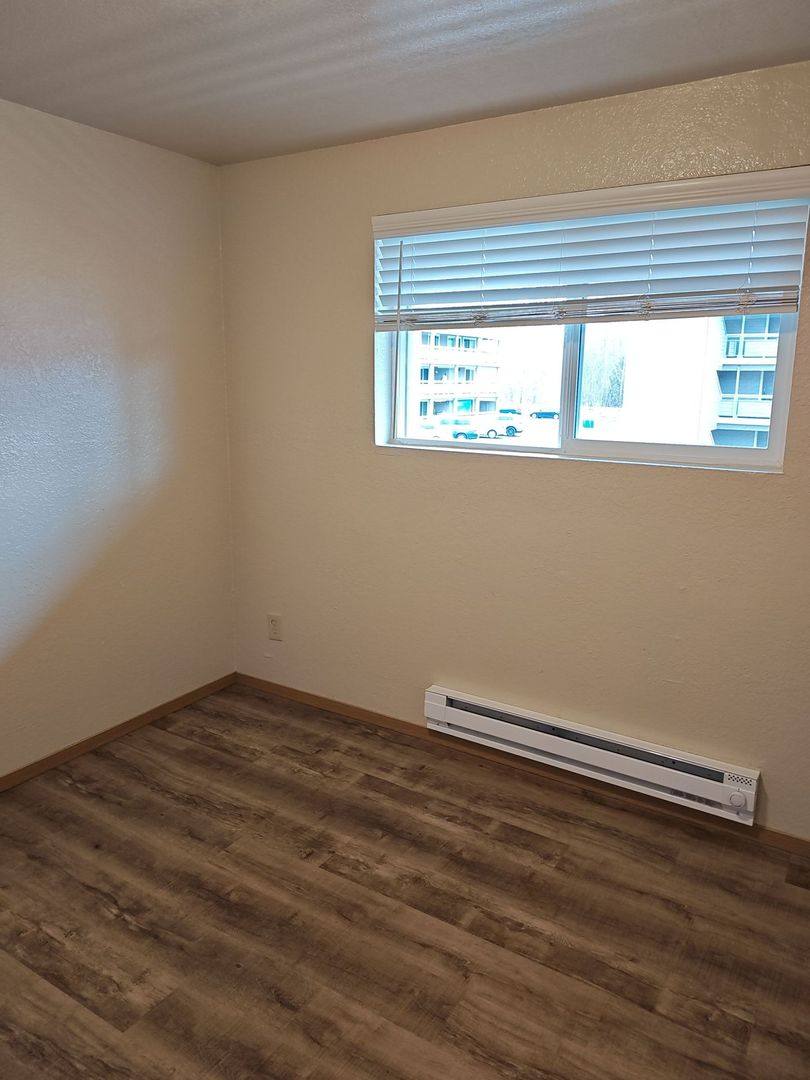 Apartment for rent at 1321 N 26th St, Mount Vernon, WA 98273