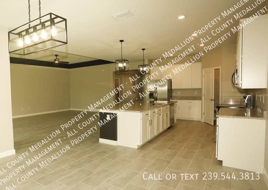 House for rent at 11380 Canopy Loop, Fort Myers, FL 33913