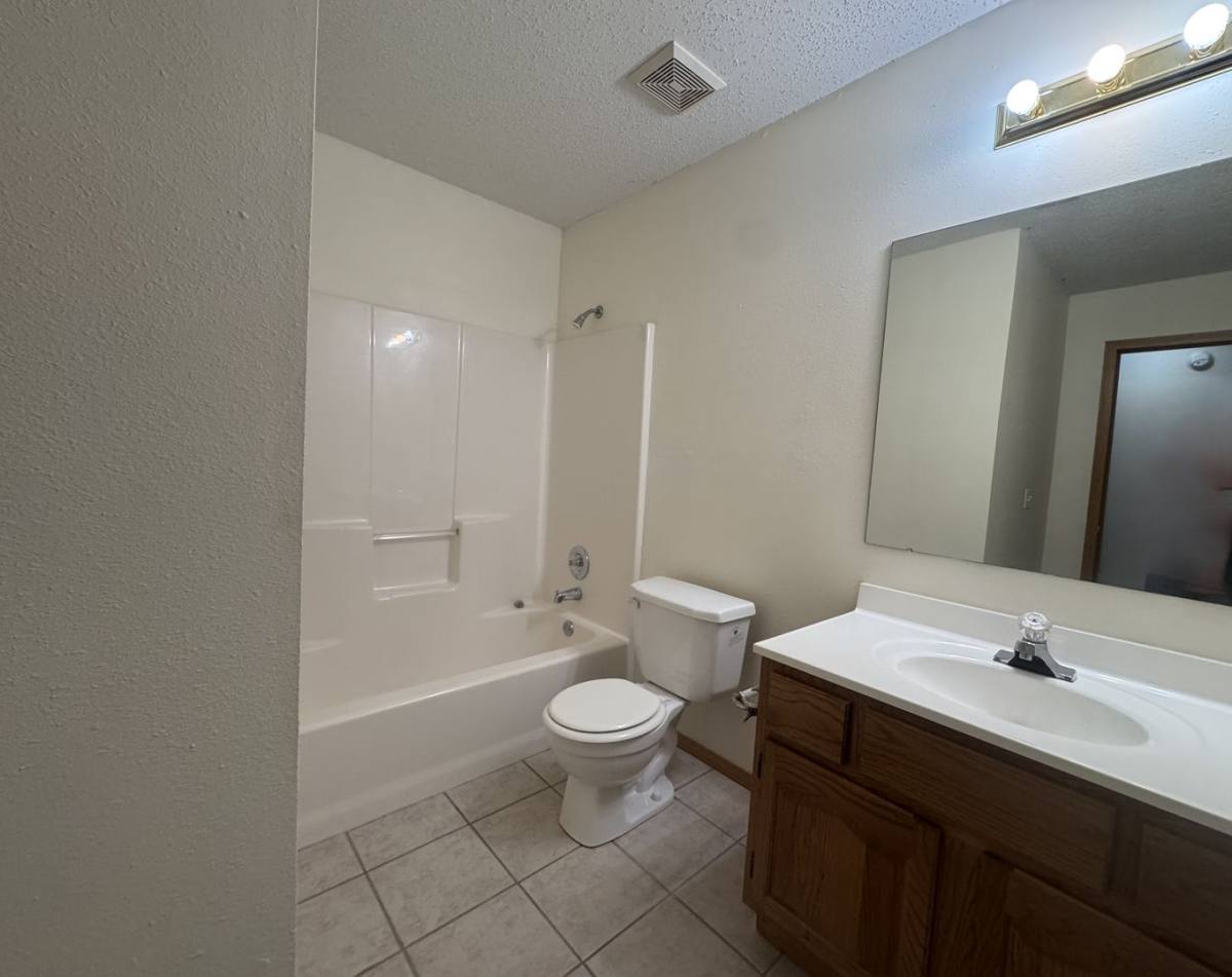 House for rent at 1502 Cresent St, Bentonville, AR 72712