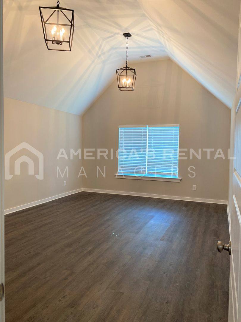 House for rent at 224 Creek Run Way, Calera, AL 35040