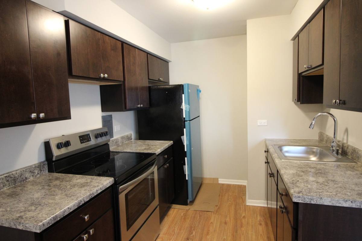 Apartment for rent at 1642-44 W Morse, Chicago, IL 60626