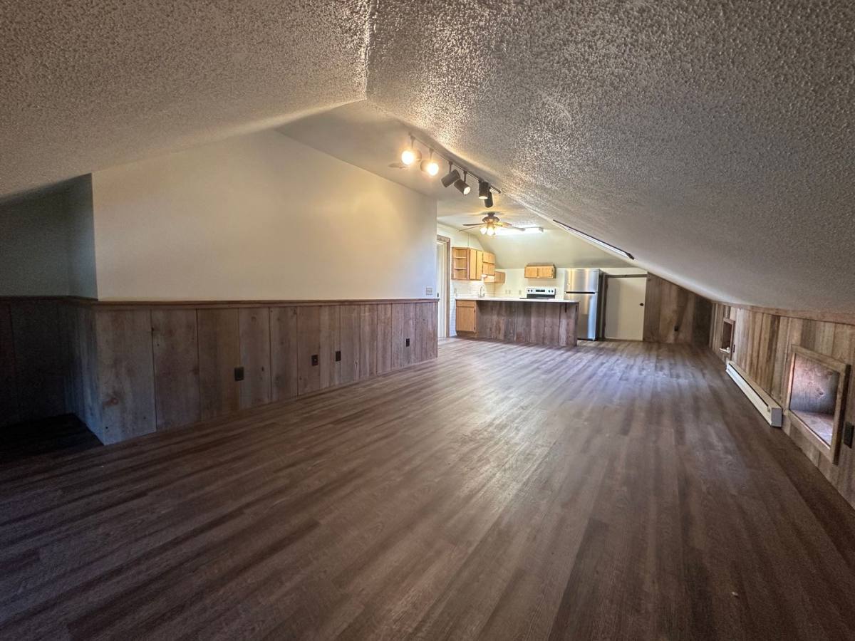 Apartment for rent at 826-828 York St, Quincy, IL 62301