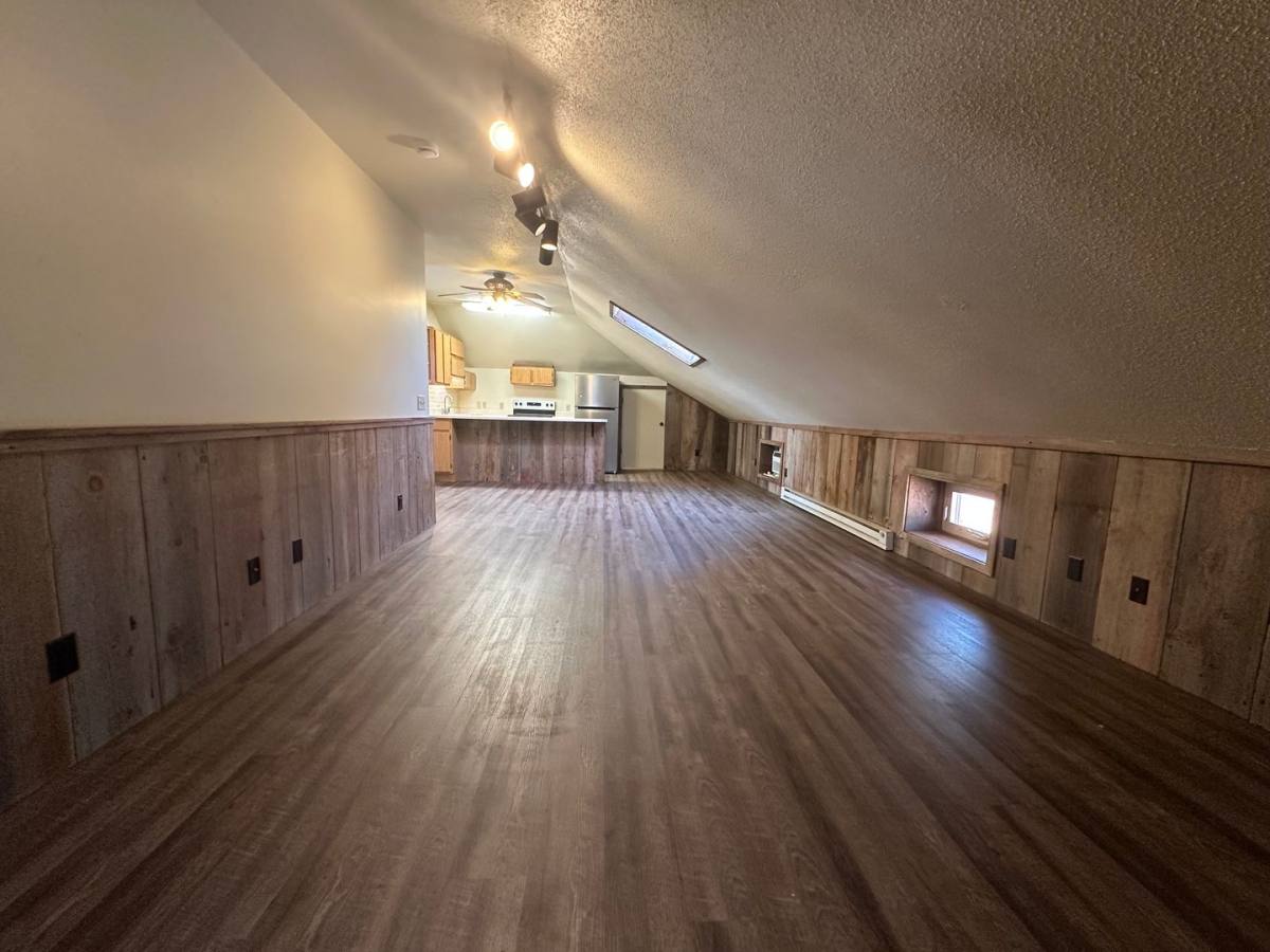 Apartment for rent at 826-828 York St, Quincy, IL 62301