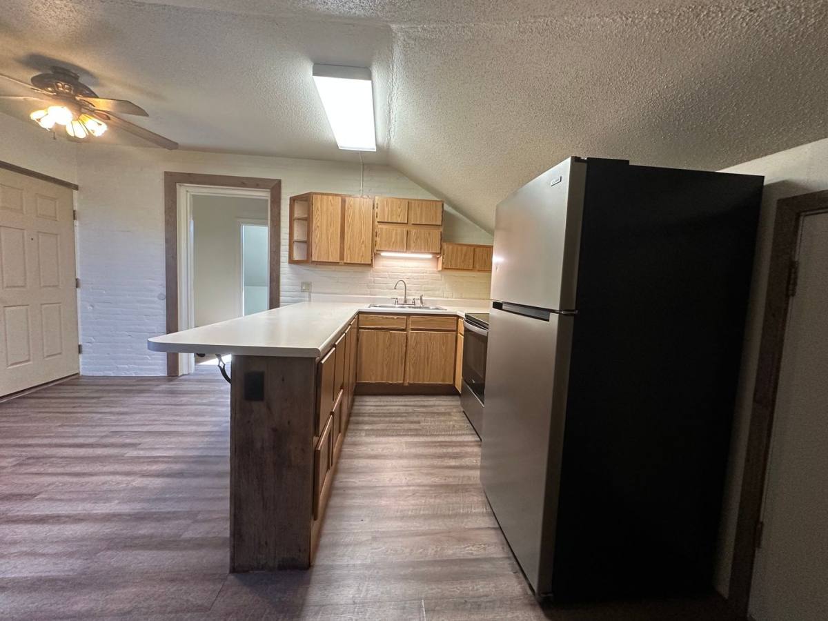 Apartment for rent at 826-828 York St, Quincy, IL 62301