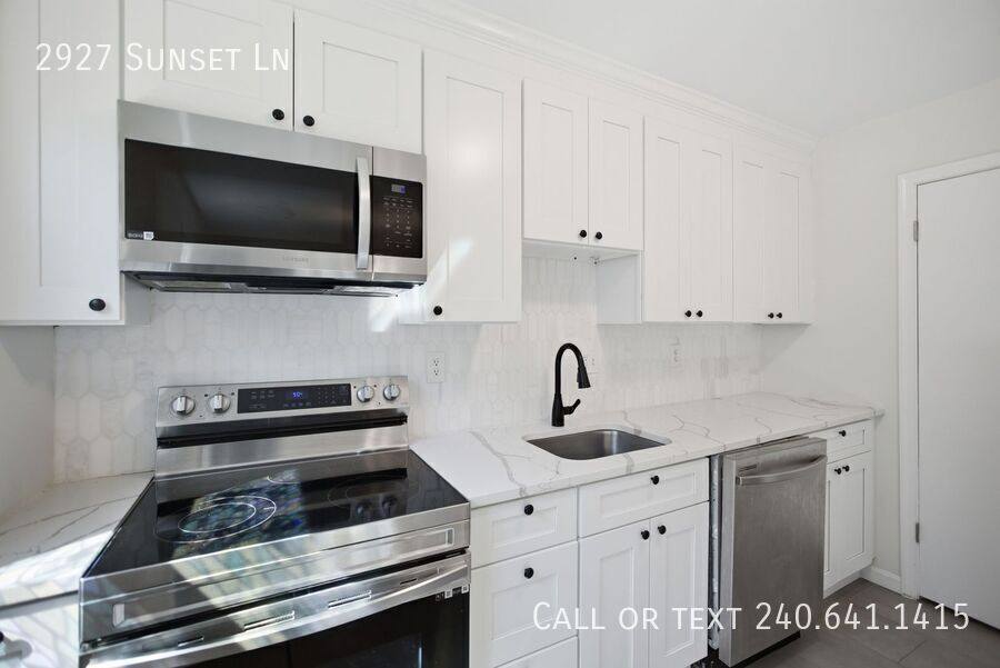 Townhouse for rent at 2927 Sunset Lane, Suitland, MD 20746