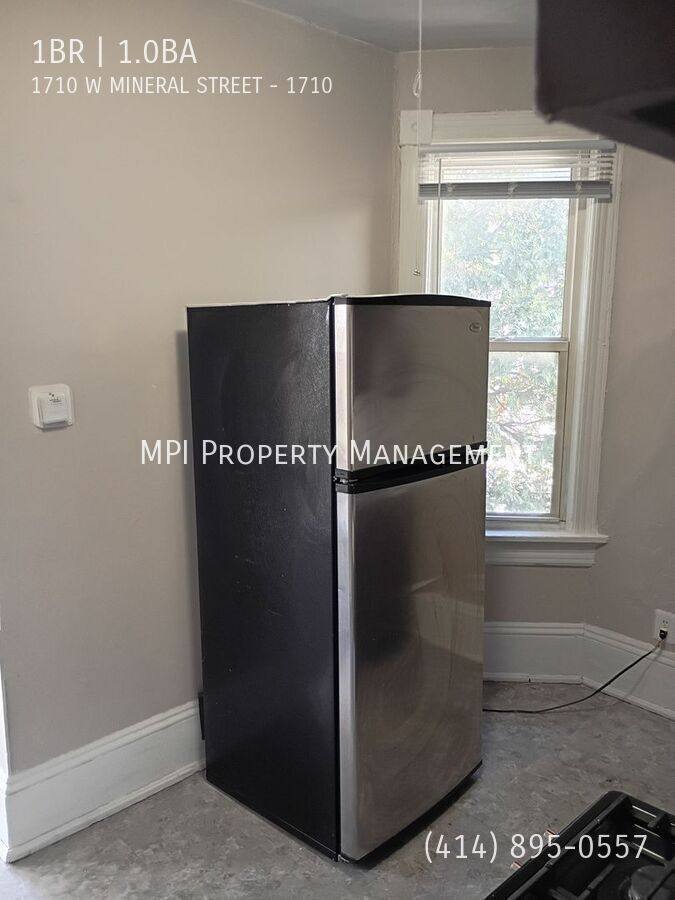 Apartment for rent at 1710 W Mineral St, Milwaukee, WI 53204