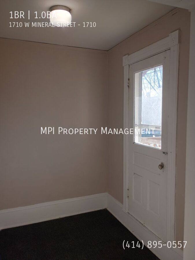 Apartment for rent at 1710 W Mineral St, Milwaukee, WI 53204