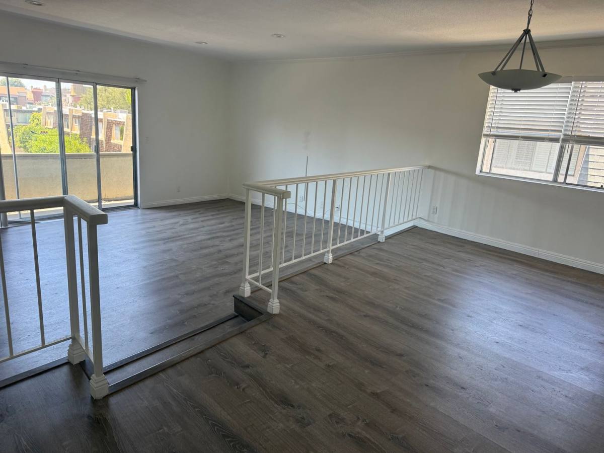 Apartment for rent at 4646 Natick Ave, Sherman Oaks, CA 91403