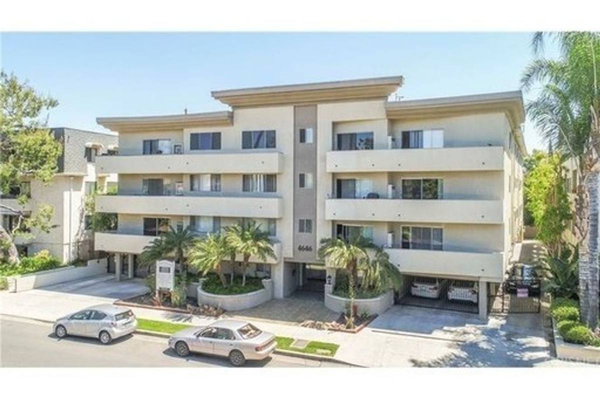 Apartment for rent at 4646 Natick Ave, Sherman Oaks, CA 91403
