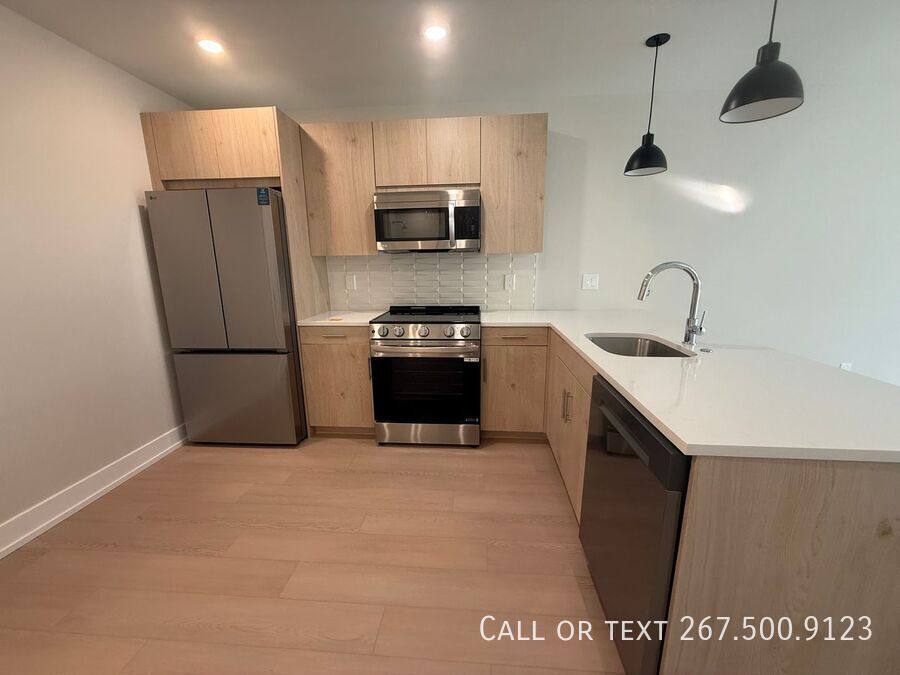 Apartment for rent at 922 N Broad St #1S, Philadelphia, PA 19130