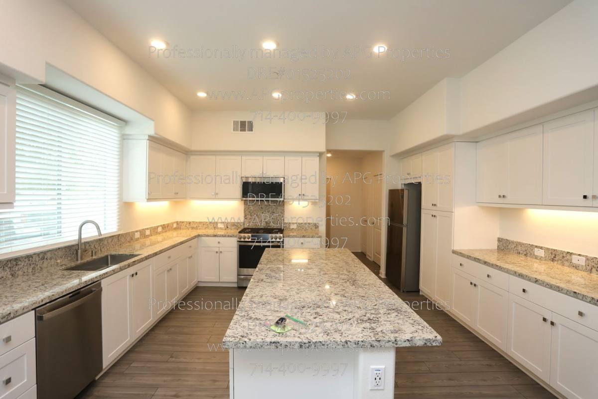 Apartment for rent at 1851 Union St #6, Anaheim, CA 92805