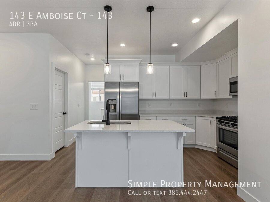 Townhouse for rent at 143 E Amboise Court #143, Sandy, UT 84070