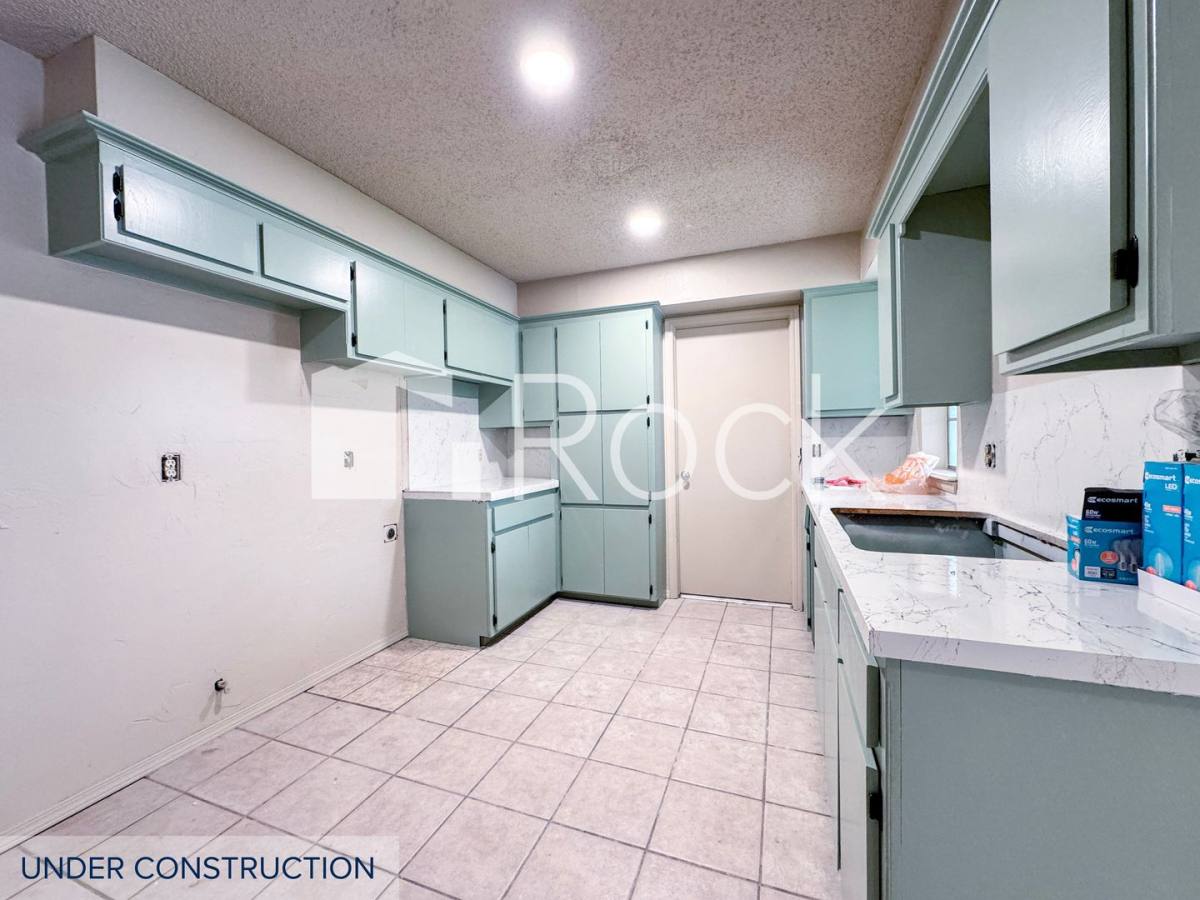 Apartment for rent at 7024 Woodlake Dr, Oklahoma City, OK 73132