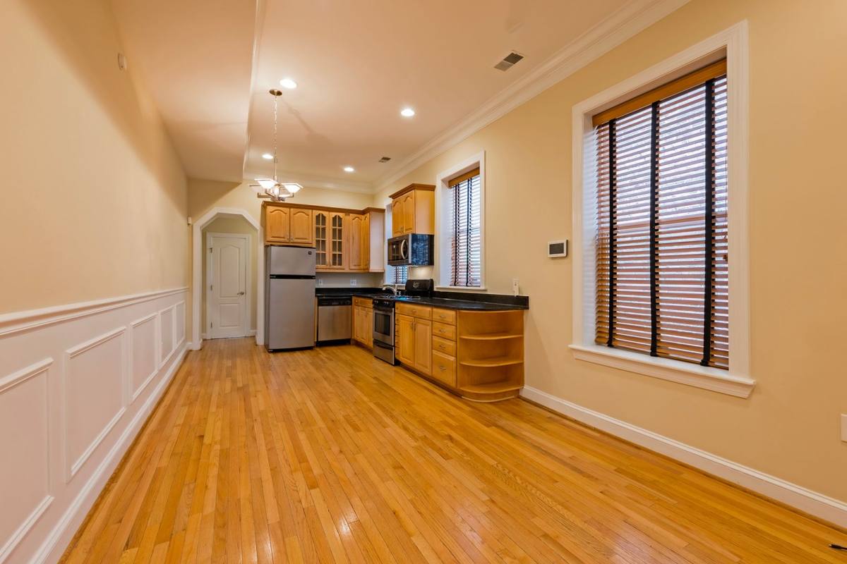 House for rent at 45 R St #NW, Washington, DC 20001