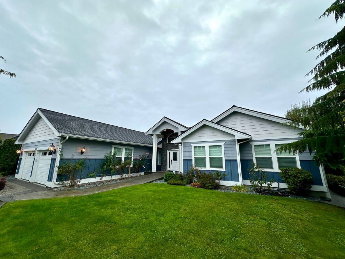House for rent at 4448 Castlerock Dr, Blaine, WA 98230