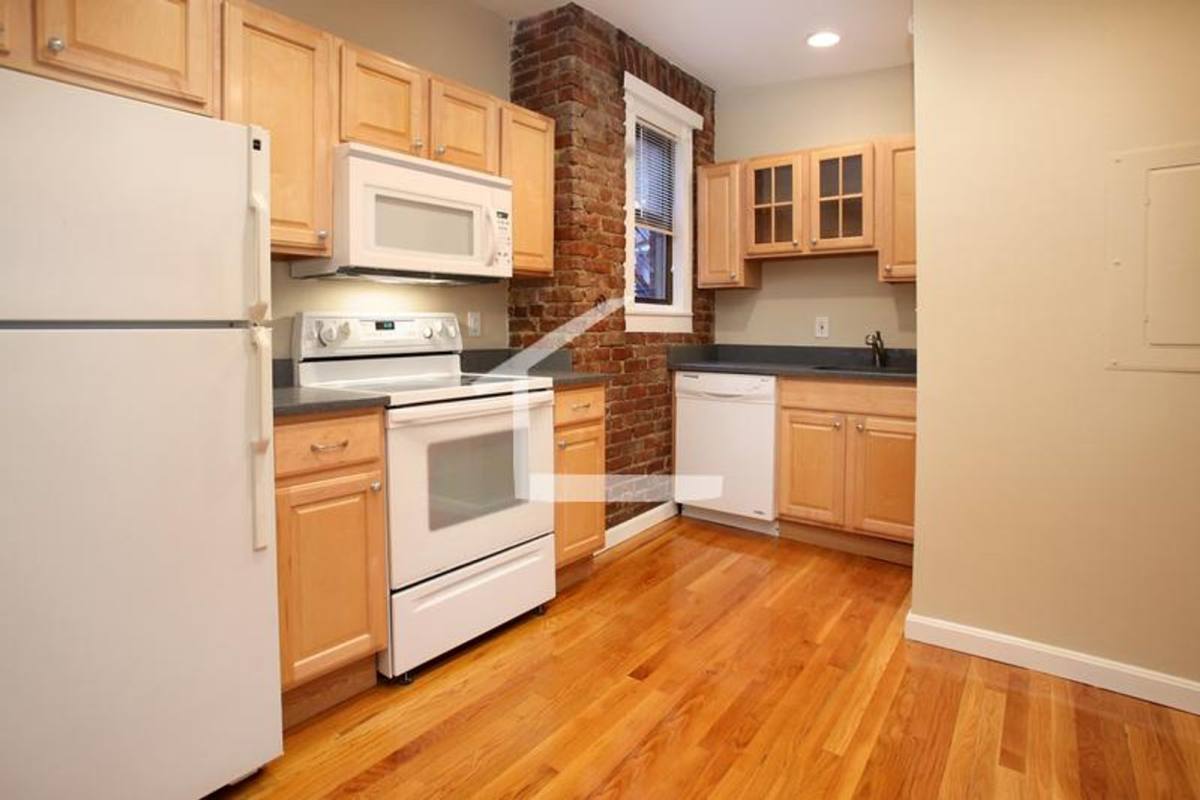 Apartment for rent at 65 Burbank St #15, Boston, MA 02116
