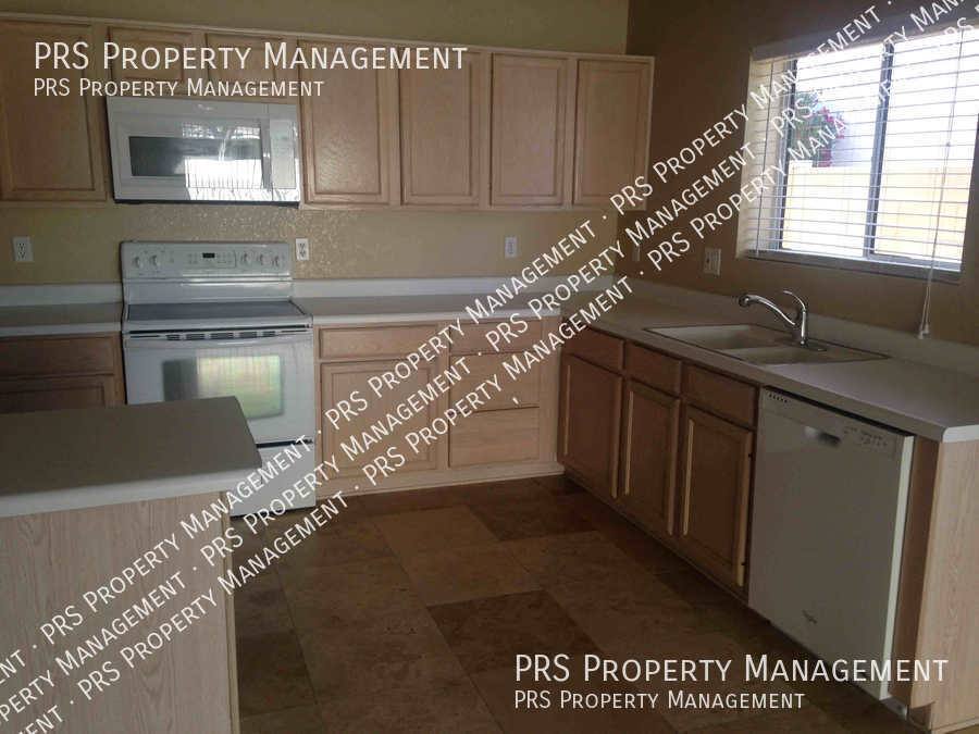 House for rent at 629 S Oak St, Gilbert, AZ 85233
