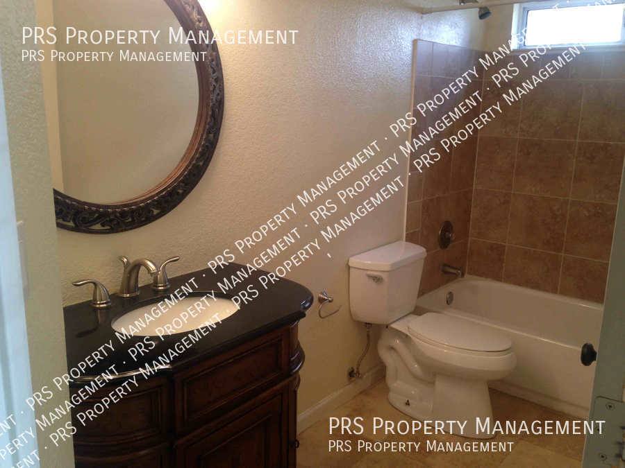 House for rent at 629 S Oak St, Gilbert, AZ 85233