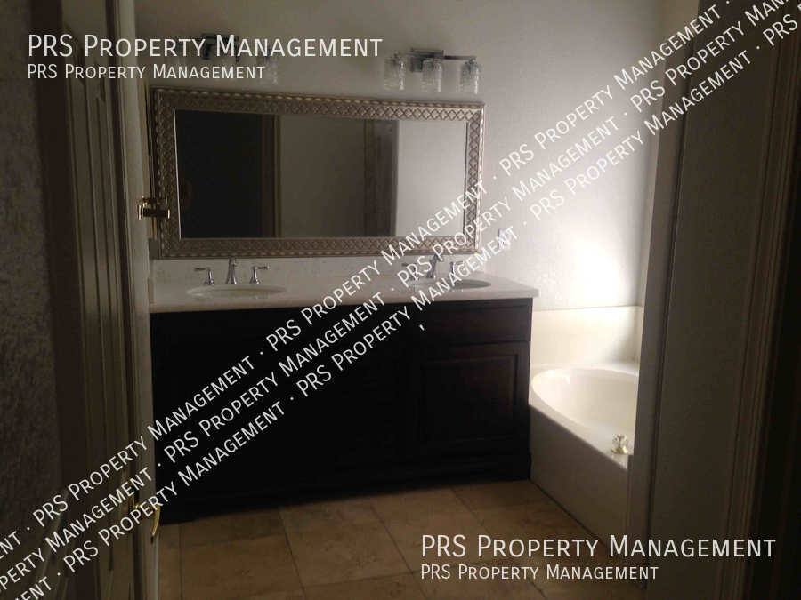 House for rent at 629 S Oak St, Gilbert, AZ 85233